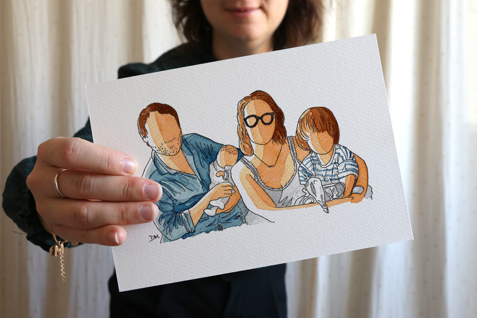 Cadeau de naissance : un portrait de famille personnalisé.